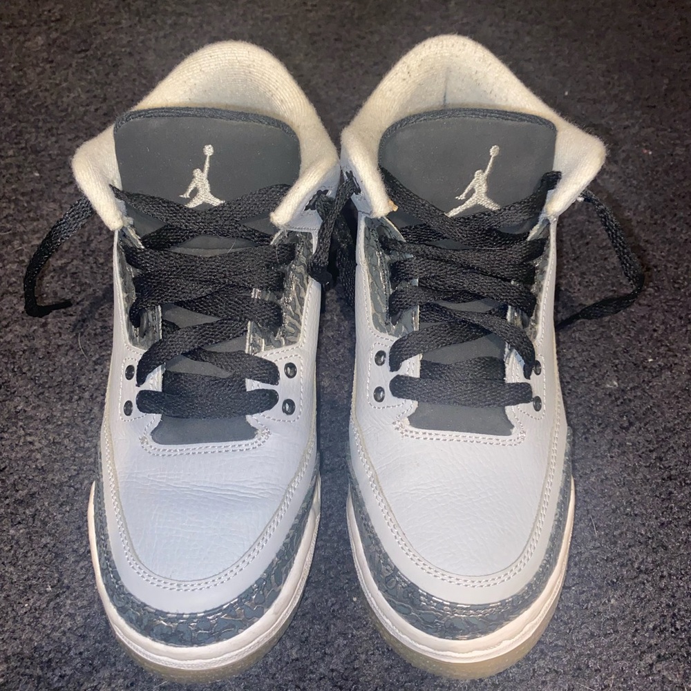 Size 6Y- Jordan 3 Retro Wolf Grey 2014